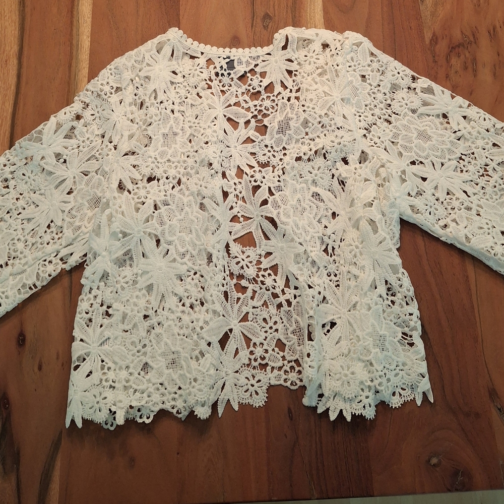 Rabbit Rabbit Rabbit Cream Lace Top - Picture 3 of 3